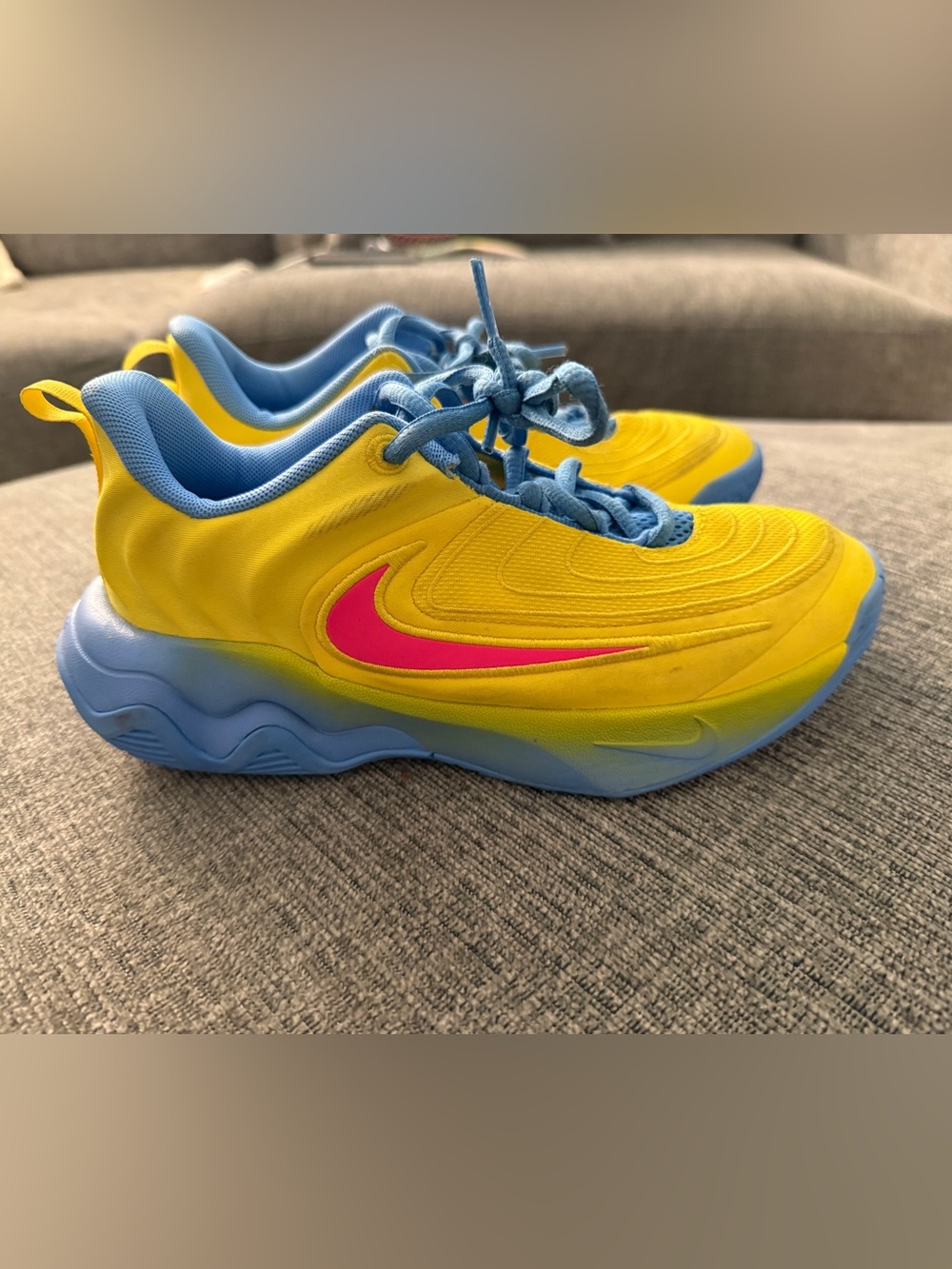 Girls Nikes